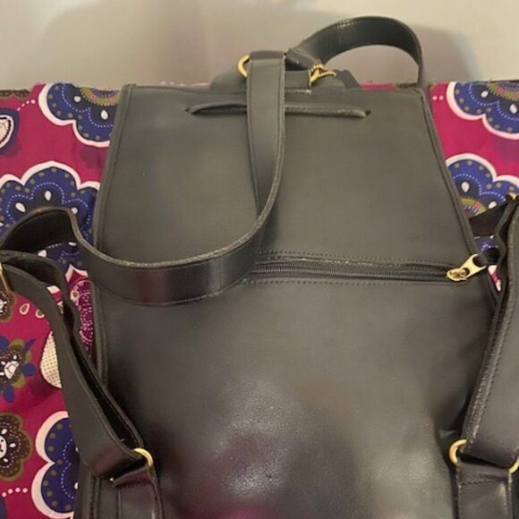 Coach Vintage 9943 Black Leather Backpack - Picture 2 of 13